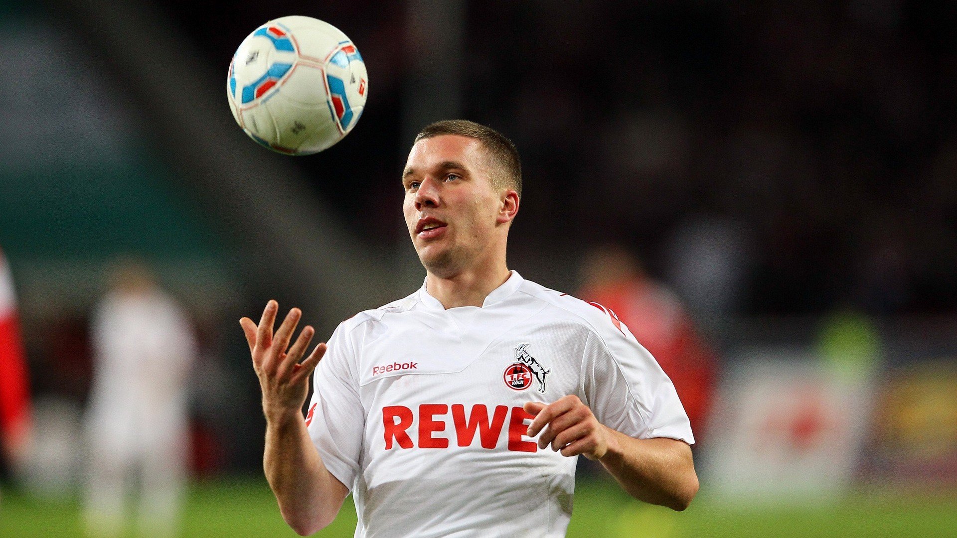 跑酷新手绕桩跳跃训练赛 重点考评落地控制